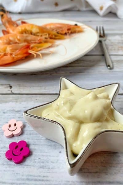 Une mayonnaise sans oeuf et sans moutarde, c'est possible ?! Et oui, grâce à l'aquafaba, ou autrement dit du jus de pois chiche #vegan #sansmoutarde